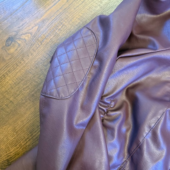 Outer Edge Maroon Faux Leather Moto Jacket - Picture 5 of 8
